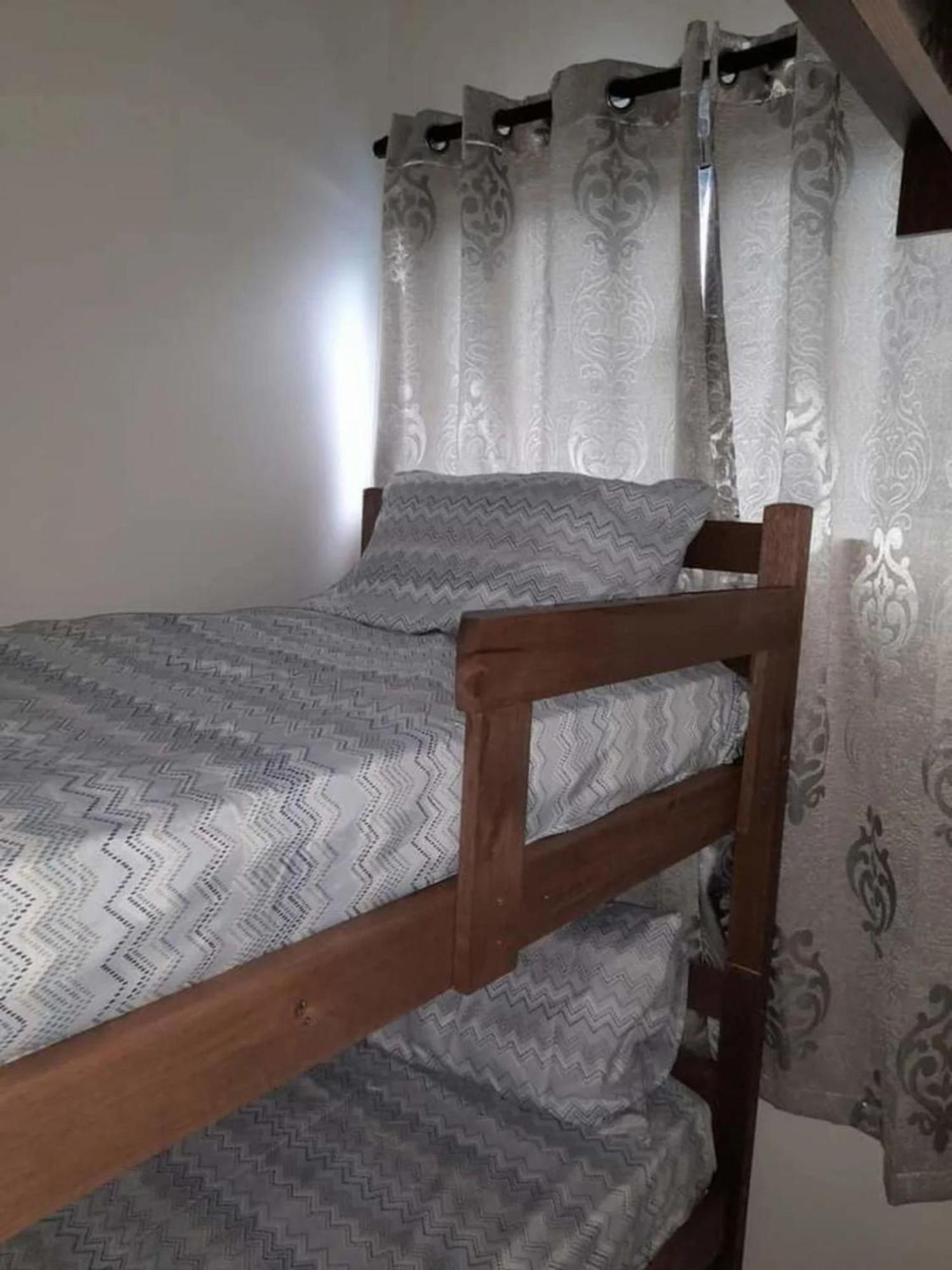 Familia Otaviano Hotel *